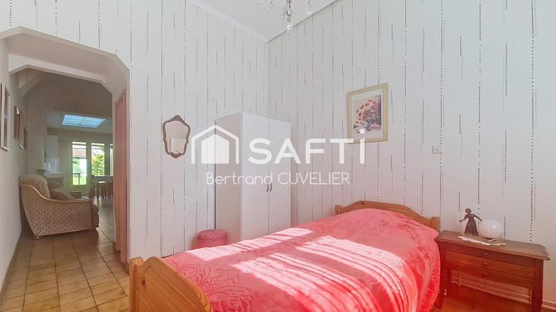 Maison - 99 m² - 6 pièces