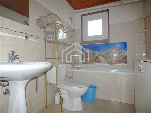 Appartement - 75 m² - 3 pièces