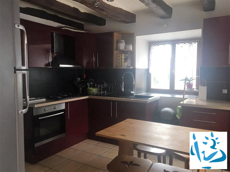 Maison - 236 m² - 9 pièces