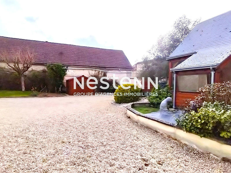 Demeure - 370 m² - 17 pièces