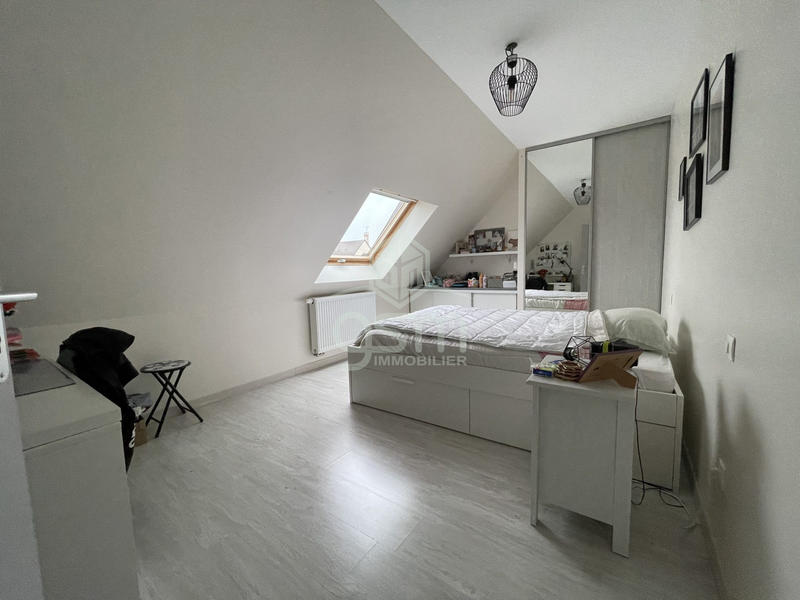 Maison traditionnelle - 131 m² - 7 pièces