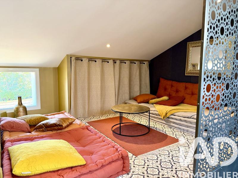 Maison - 180 m² - 7 pièces