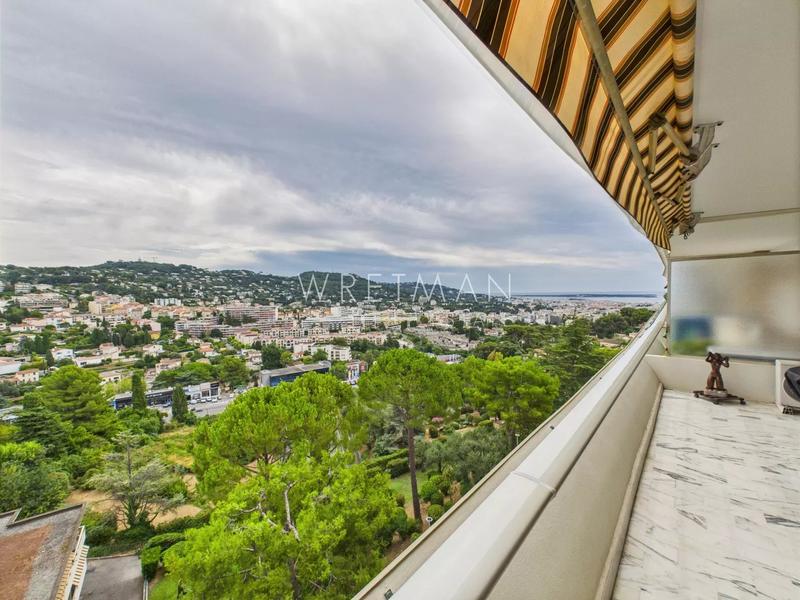 Appartement - 80 m² - 3 pièces