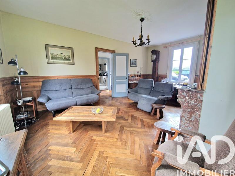 Maison - 157 m² - 9 pièces