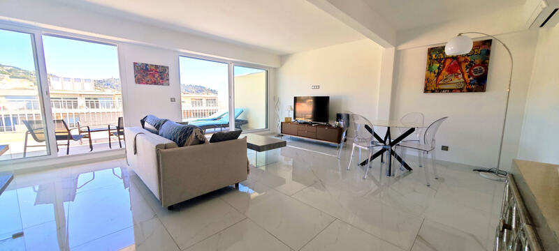 Appartement - 80 m² - 3 pièces