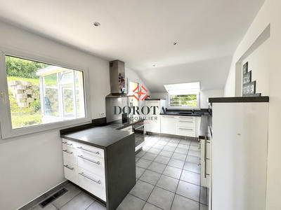 Villa - 189 m² - 6 pièces