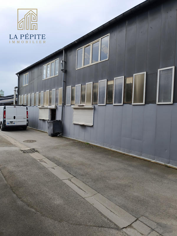 Local commercial - 169 m²