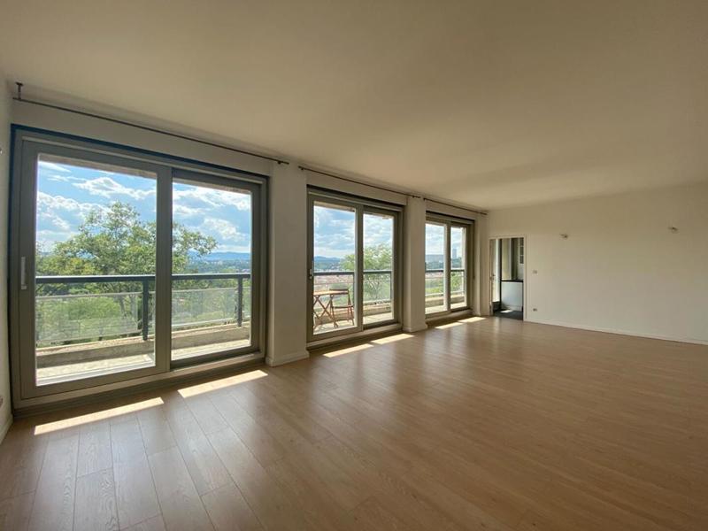 Appartement - 106 m² - 4 pièces