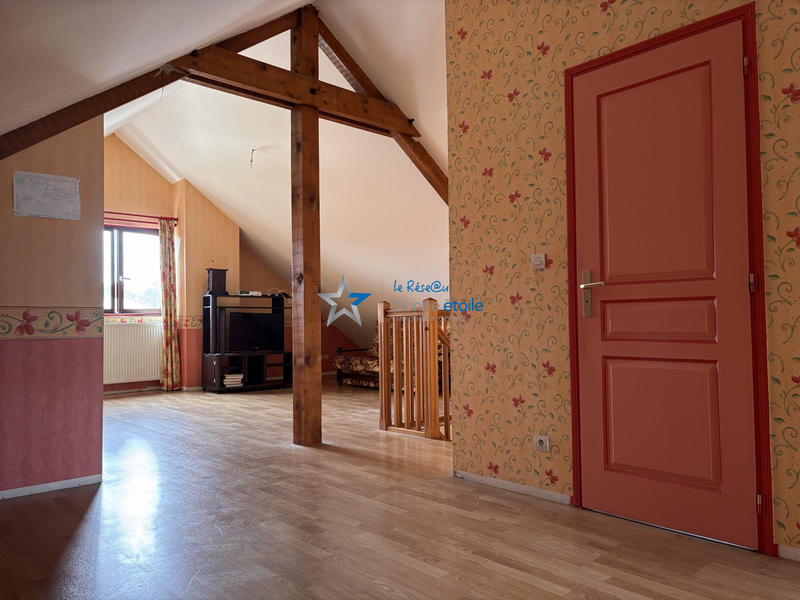 Maison - 170 m² - 8 pièces