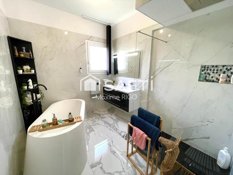 Maison - 193 m² - 7 pièces