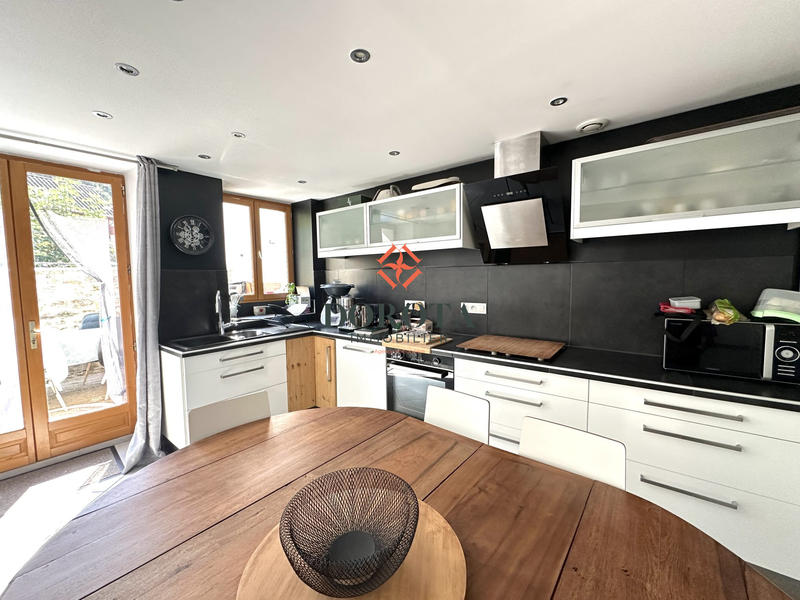 Maison - 164 m² - 5 pièces