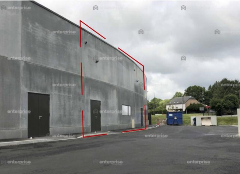 Local d'activité / Entrepôt - 300 m²