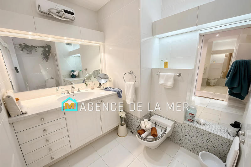 Appartement - 97 m² - 4 pièces