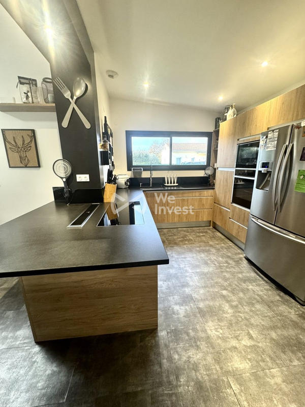 Maison - 137 m² - 5 pièces