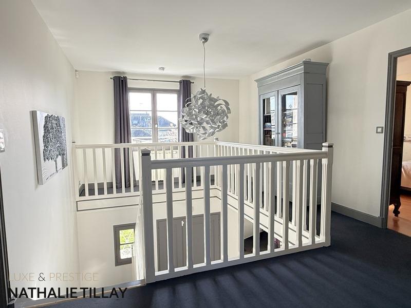 Maison - 196 m² - 6 pièces