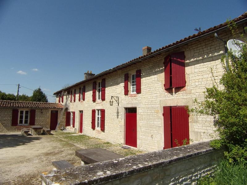 Maison ancienne - 334 m² - 10 pièces