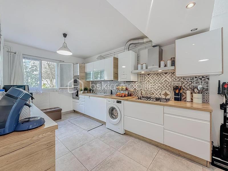 Maison - 85 m² - 4 pièces