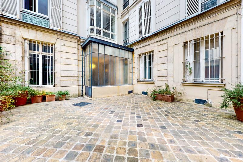 Appartement - 182 m² - 7 pièces