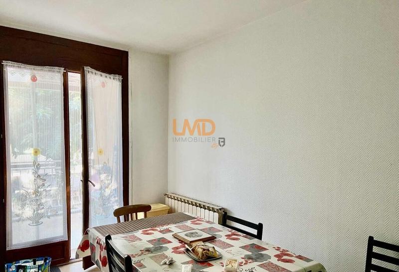 Maison - 180 m² - 11 pièces