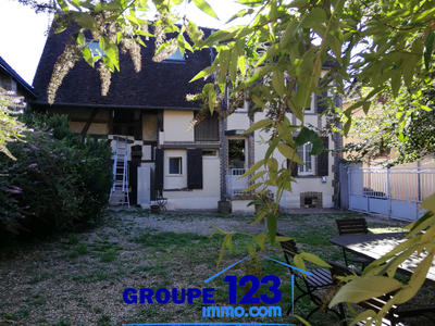 Maison - 111 m² - 5 pièces