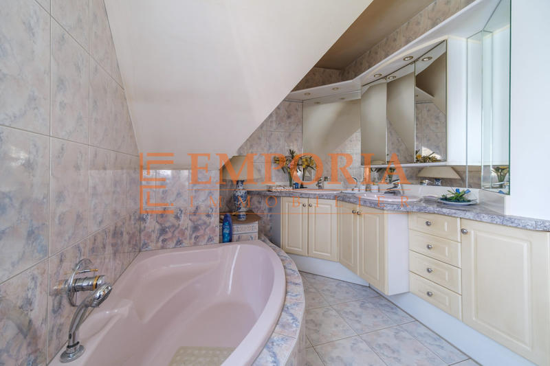 Maison - 109 m² - 6 pièces