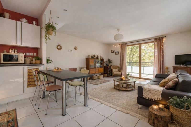 Appartement - 65 m² - 3 pièces