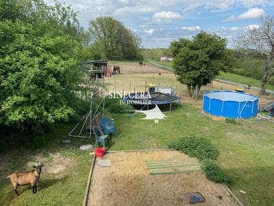 Maison - 100 m² - 5 pièces