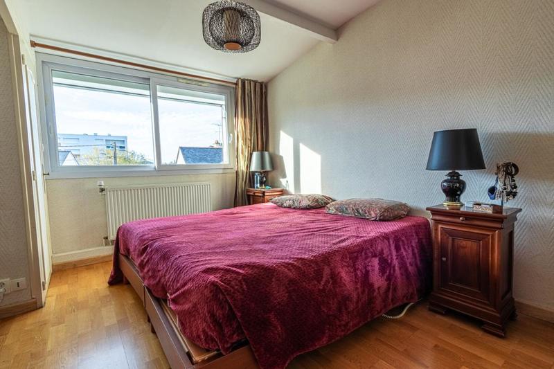 Maison - 169 m² - 8 pièces