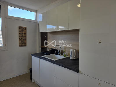 Appartement - 80 m² - 6 pièces