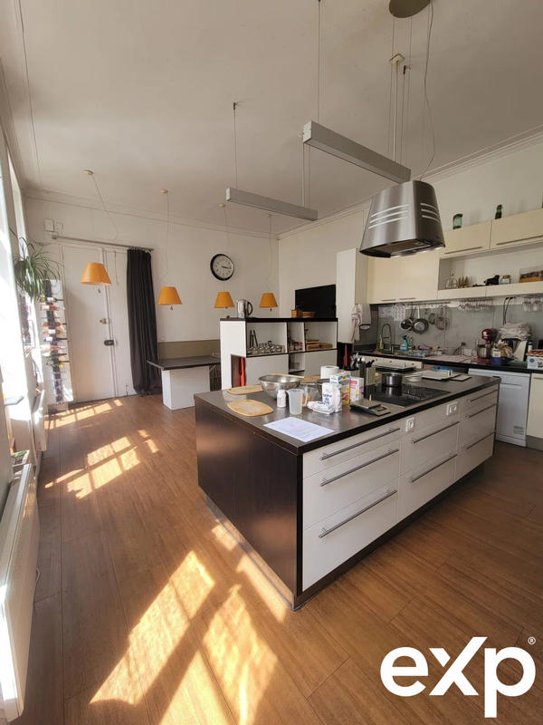 Fonds de commerce - Magasins - 55 m²