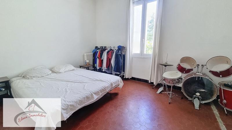 Mas - 185 m² - 9 pièces