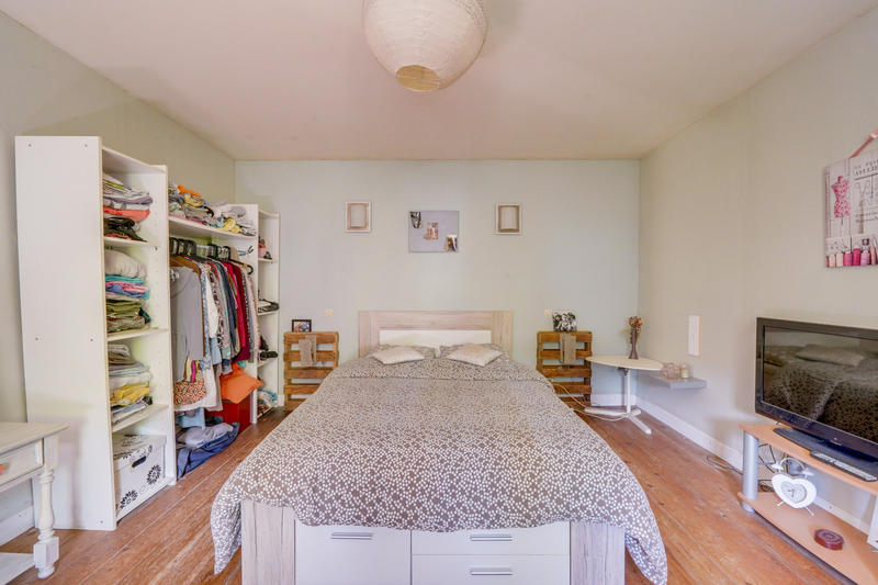 Maison - 167 m² - 8 pièces