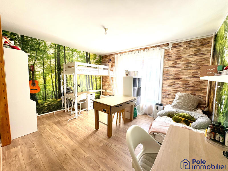 Appartement - 101 m² - 5 pièces