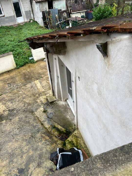 Maison - 600 m² - 5 pièces