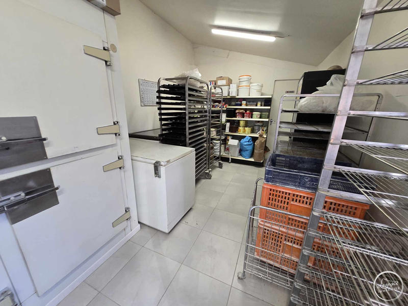 Fonds de commerce - 230 m²