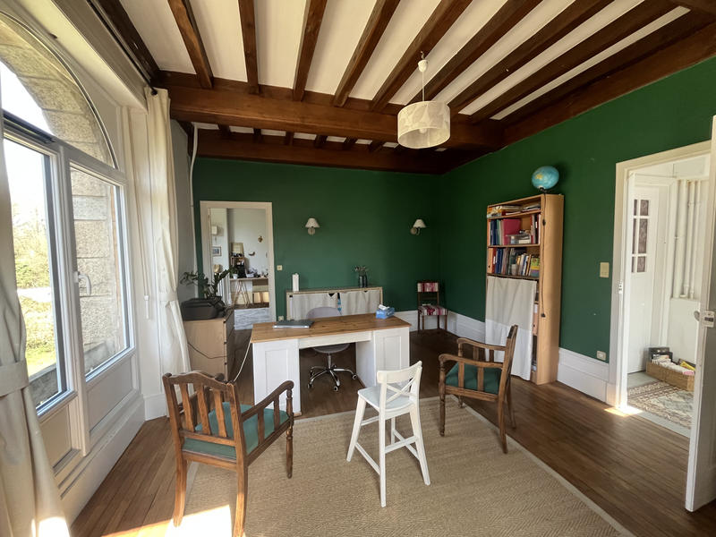 Maison - 408 m² - 13 pièces