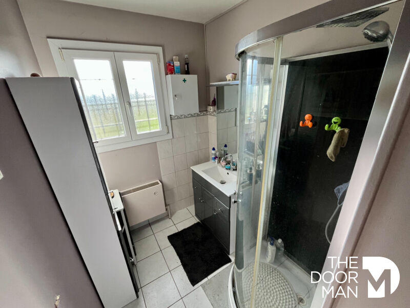 Maison - 92 m² - 6 pièces