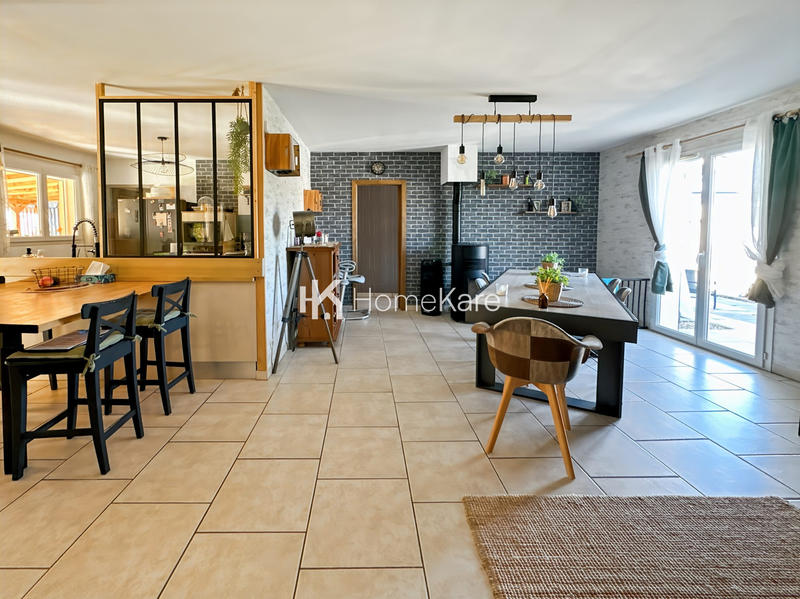 Maison - 105 m² - 4 pièces