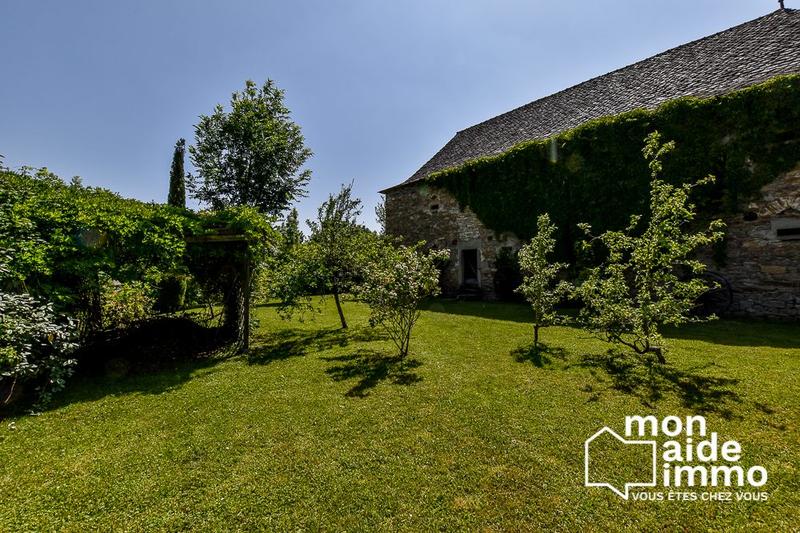 Maison ancienne - 242 m² - 8 pièces