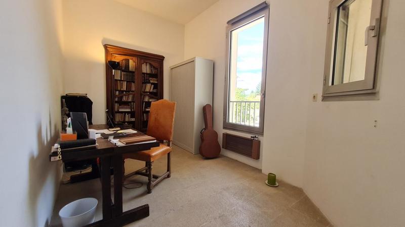 Maison - 217 m² - 6 pièces