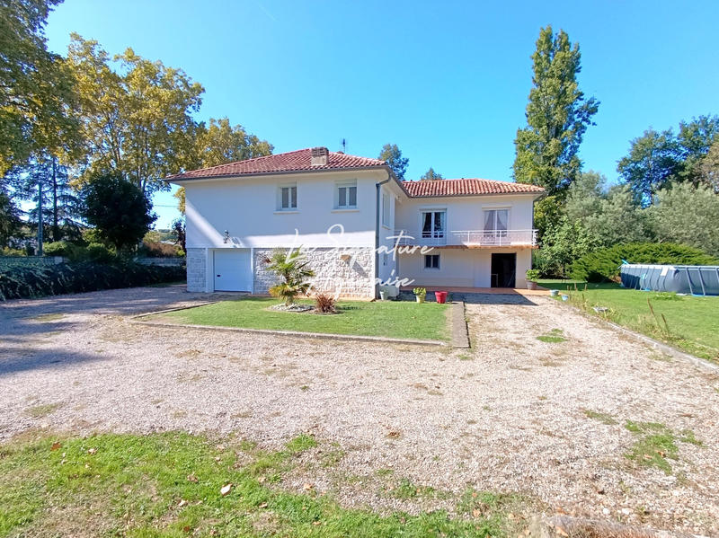 Maison - 161 m² - 5 pièces