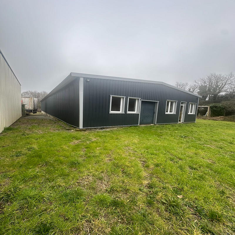 Terrain industriel - 2 747 m²