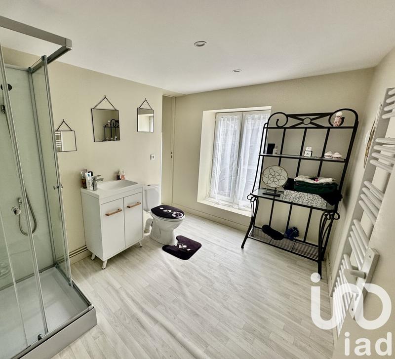 Maison - 327 m² - 12 pièces