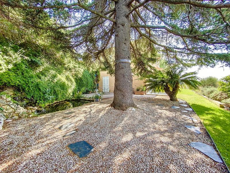 Villa - 155 m² - 4 pièces