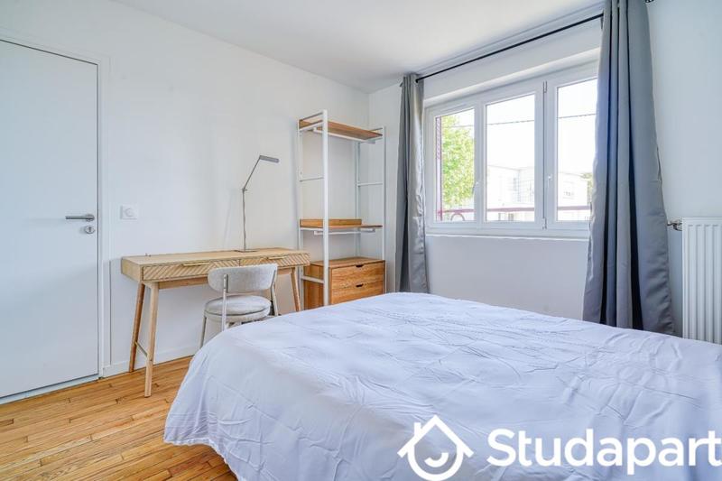 Chambre - 14 m² - 1 pièce