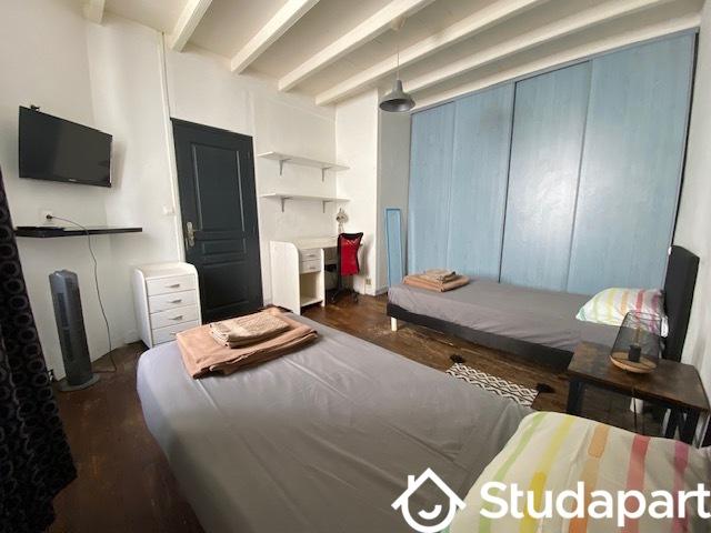 Chambre - 15 m² - 1 pièce