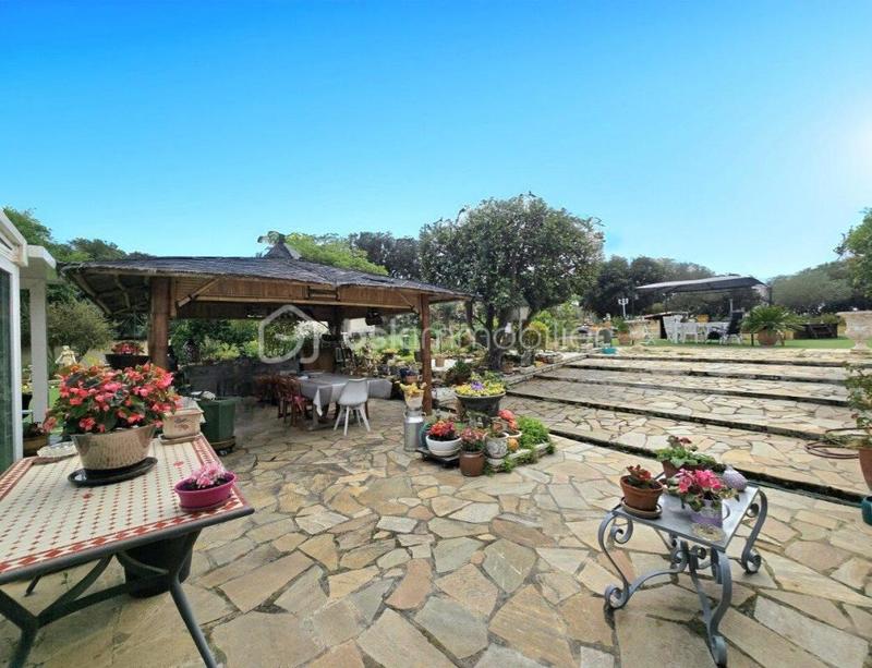 Maison - 120 m² - 3 pièces