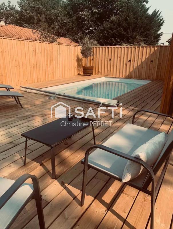 Maison - 190 m² - 4 pièces