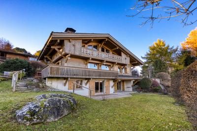 Châlet - 207 m² - 14 pièces