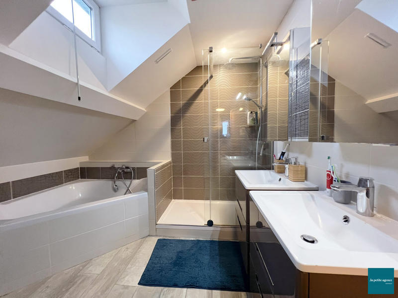 Maison ancienne - 94 m² - 6 pièces